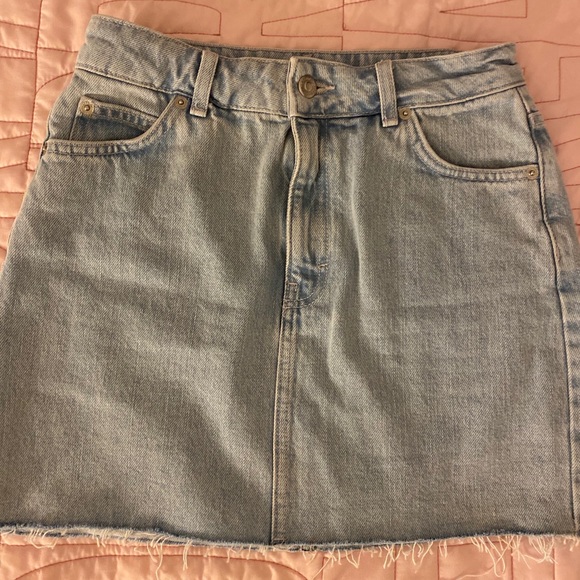 Topshop Bleach Denim Skirt - Picture 5 of 8